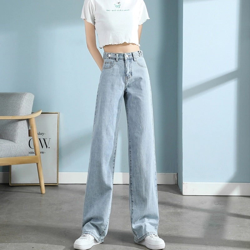 Xara | Wide leg jeans with a high waist for greater comfort.