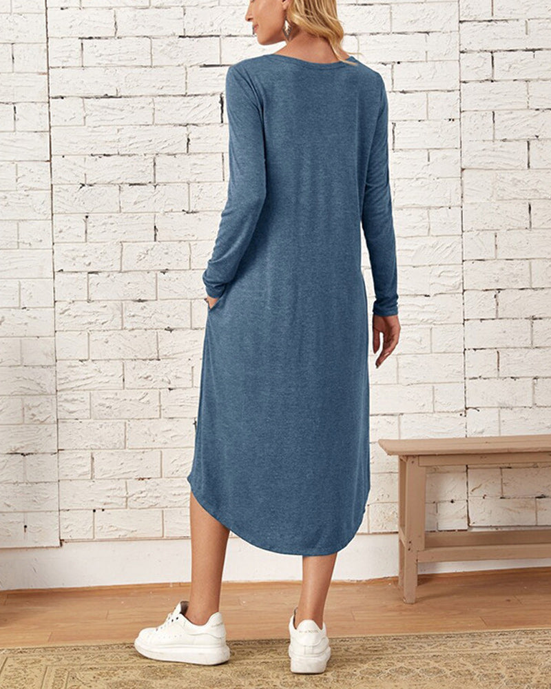 Victoria | Autumn And Long-Sleeved, Loosely Curved Dress