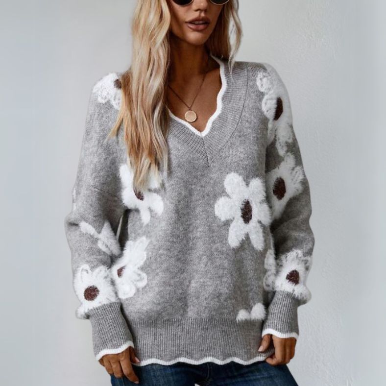 Vanessa | Trendy women's knit sweater with floral motif