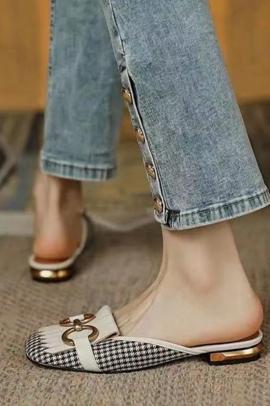 Xenia | Chic Sandals