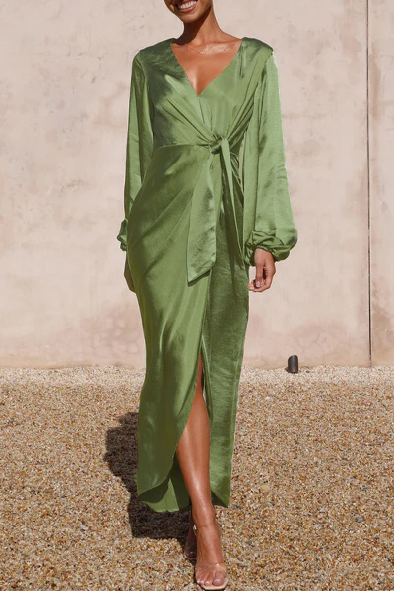 Úrsula | Elegant Long-Sleeved Dress With A V-Neckline And A Tie Waist