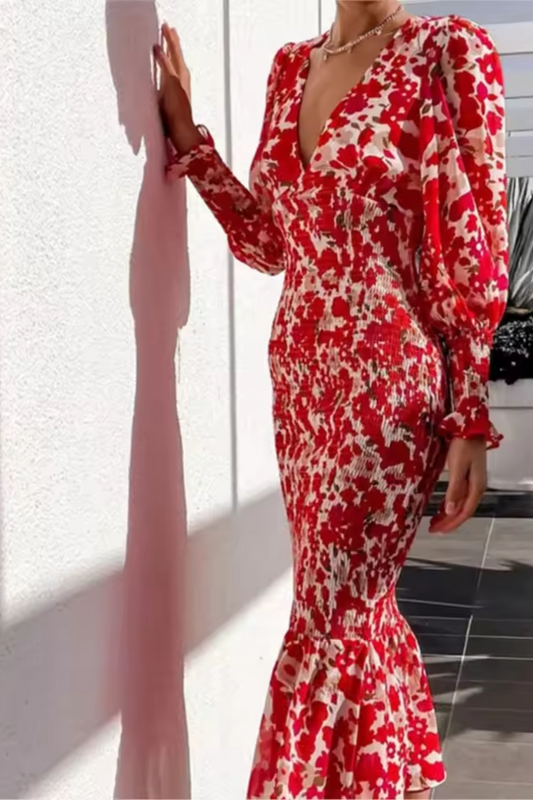 Willemijn | Women's printed dress with Vneck and fishtail hem