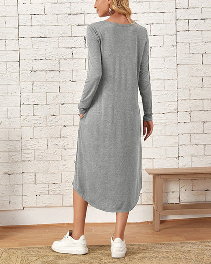Victoria | Autumn And Long-Sleeved, Loosely Curved Dress