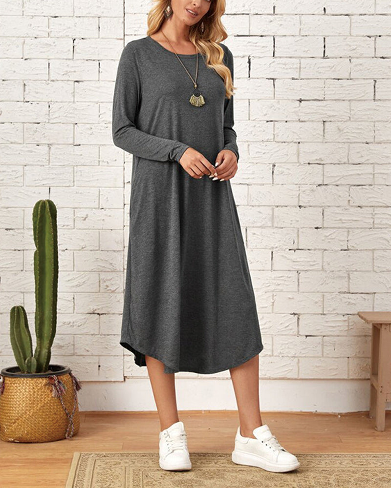 Victoria | Autumn And Long-Sleeved, Loosely Curved Dress