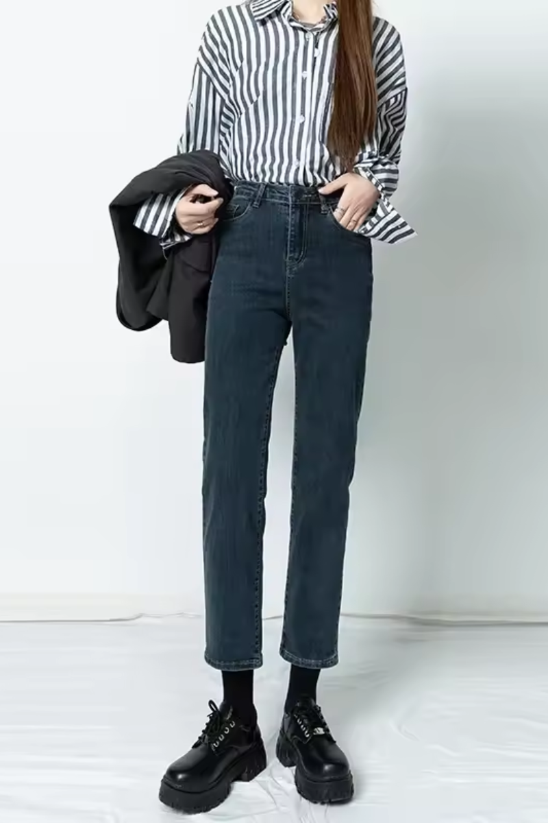 Wende | Women's Vintage MidRise Jeans