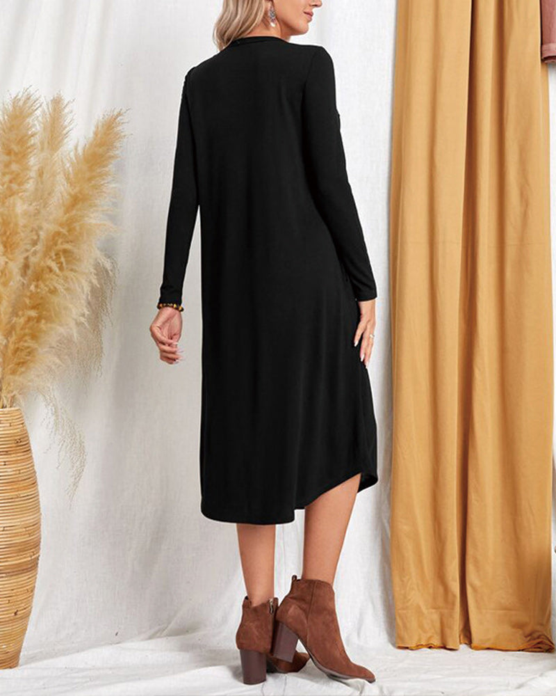 Victoria | Autumn And Long-Sleeved, Loosely Curved Dress