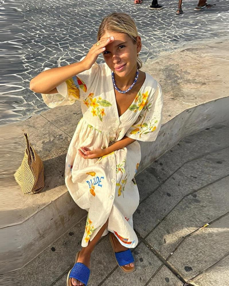 Vera | Elegant Oversized V-Neck Dress For Women In Beige