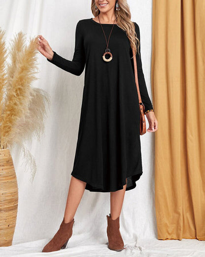 Victoria | Autumn And Long-Sleeved, Loosely Curved Dress