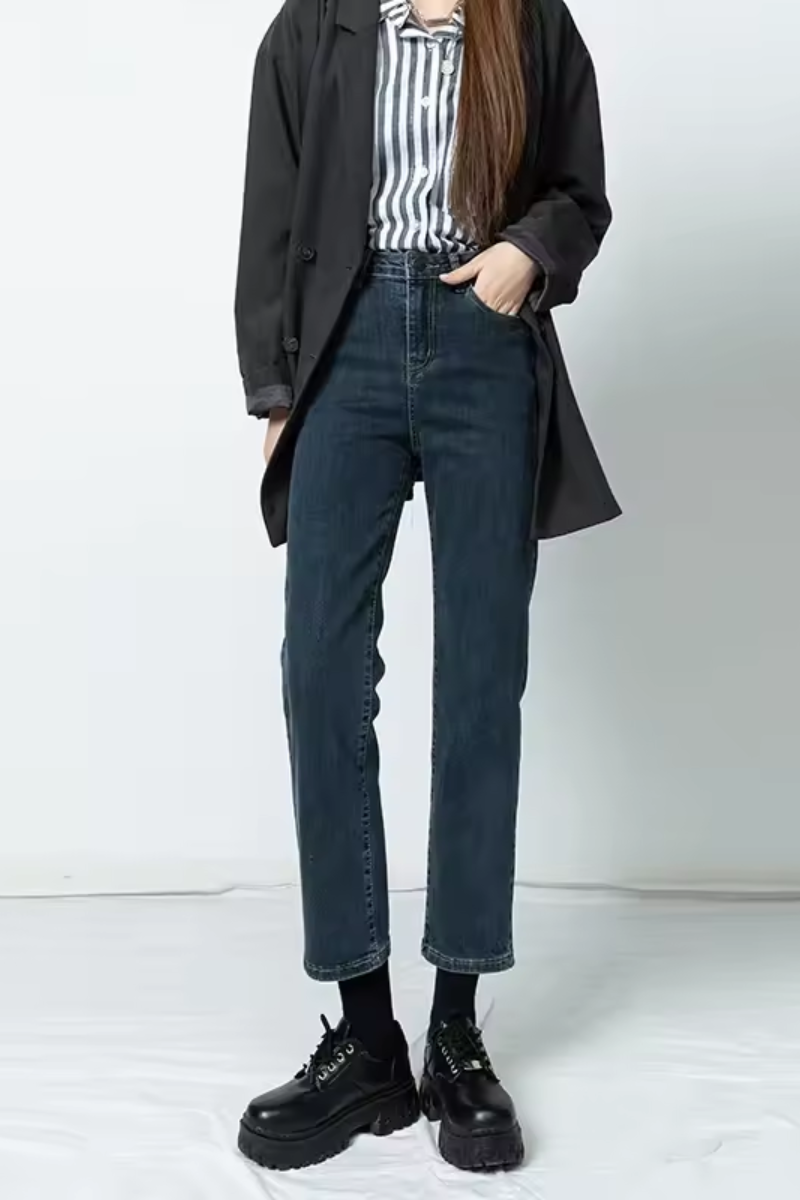 Wende | Women's Vintage MidRise Jeans