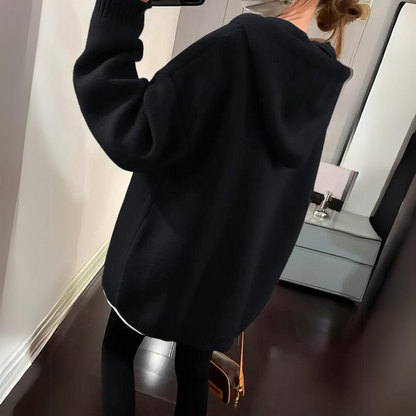 Valeria | Printed smiley face hoodie in plus size for women