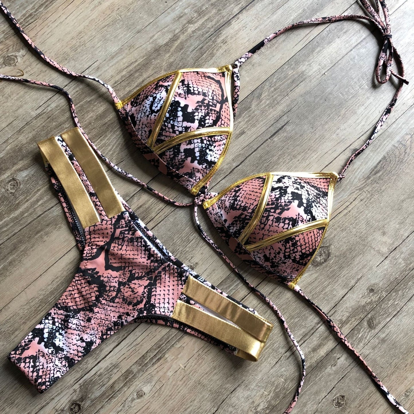 Veda | Bikini With Bronze Sides