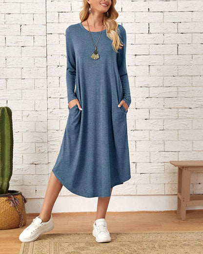 Victoria | Autumn And Long-Sleeved, Loosely Curved Dress