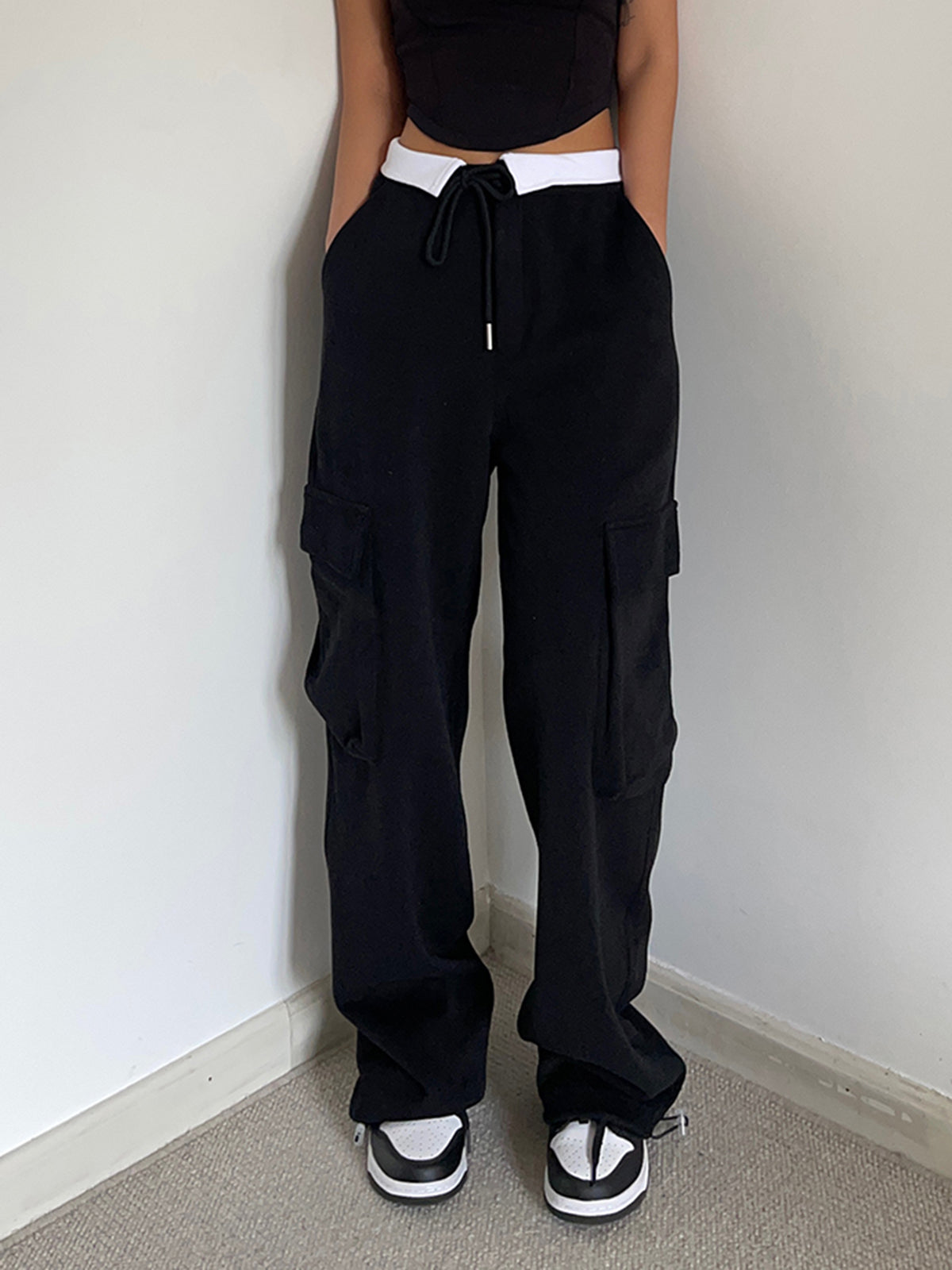 Vanesa | Comfortable Cargo Sweatpants With Contrast Waistband
