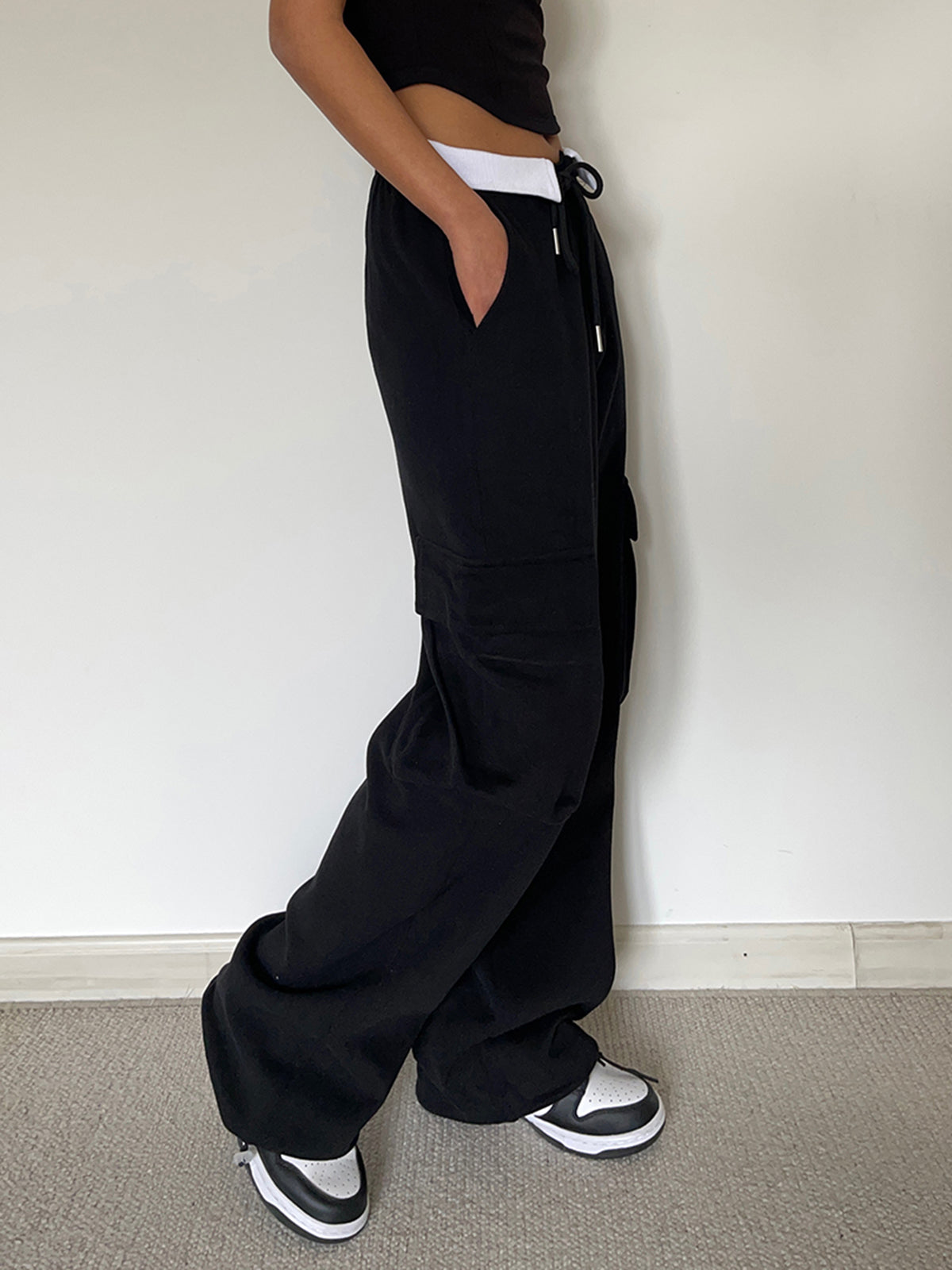 Vanesa | Comfortable Cargo Sweatpants With Contrast Waistband