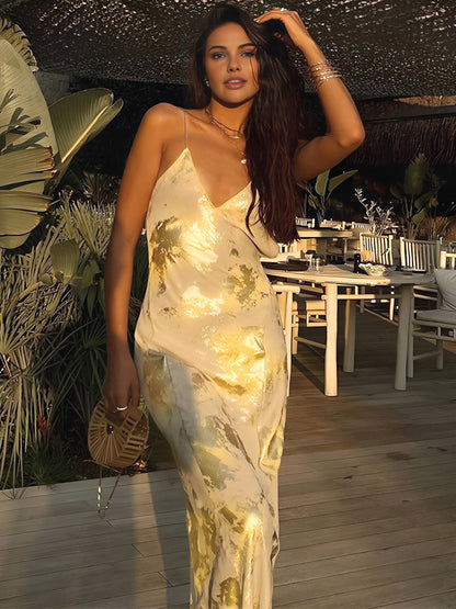 Viviana | Halter maxi dress with metallic print and V-neck