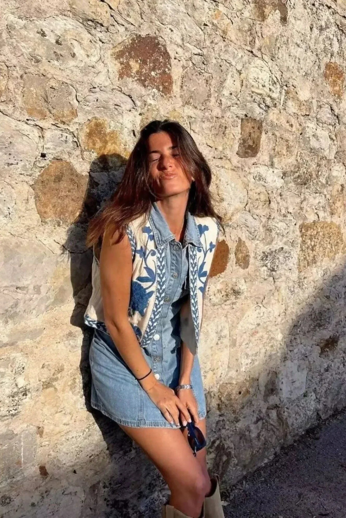 Victoria | Blue Vest