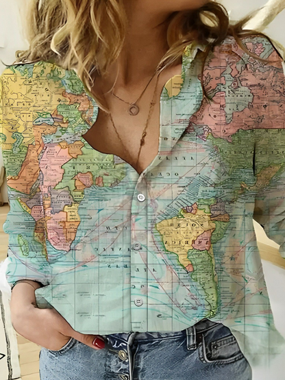 Tiana | Shirt With A Printed World Map