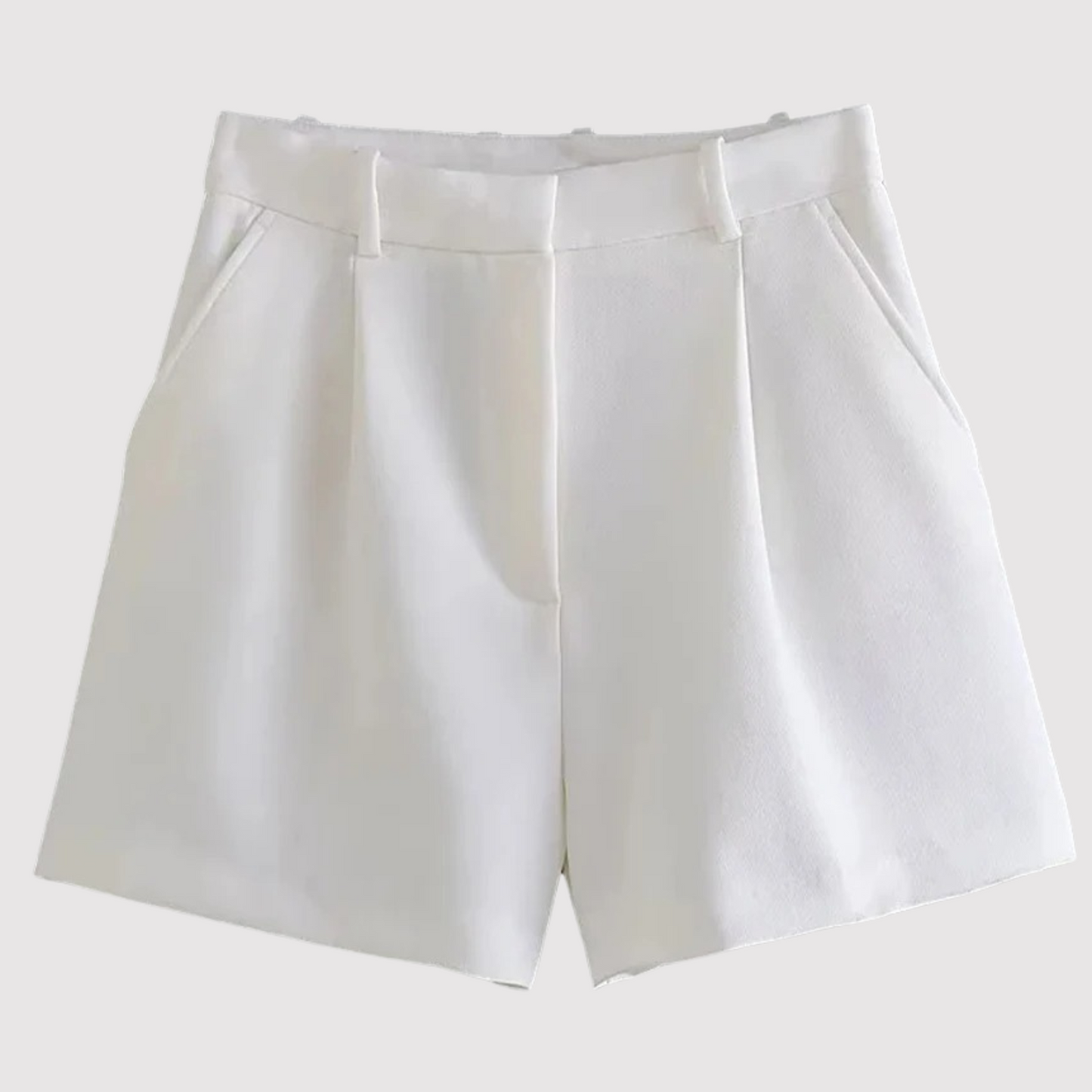Tilda | Fashionable highwaisted shorts