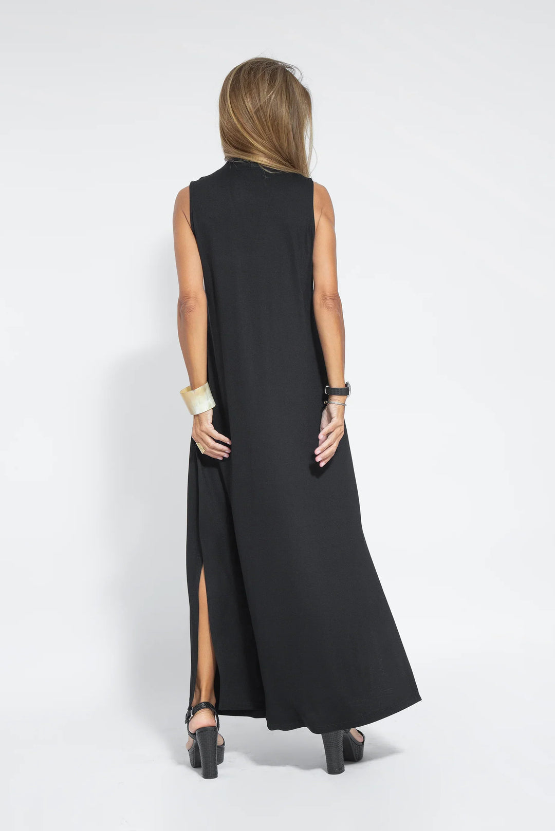 Wanda | Long Dress With V-Neck
