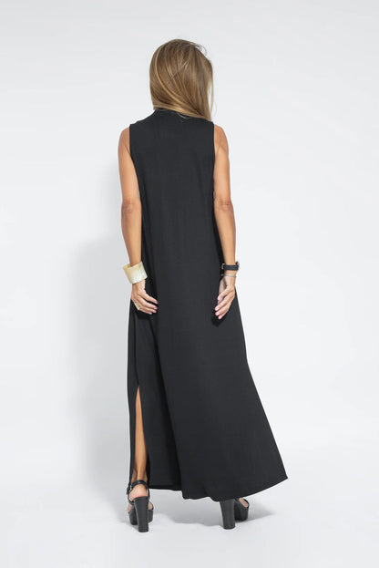 Wanda | Long Dress With V-Neck