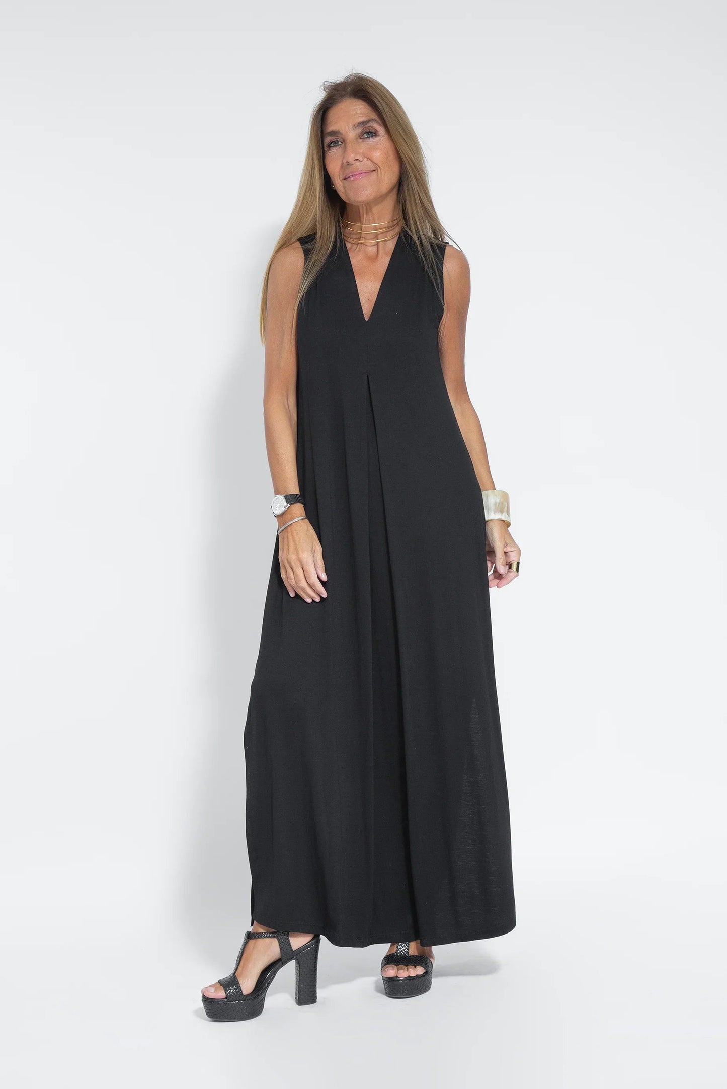 Wanda | Long Dress With V-Neck