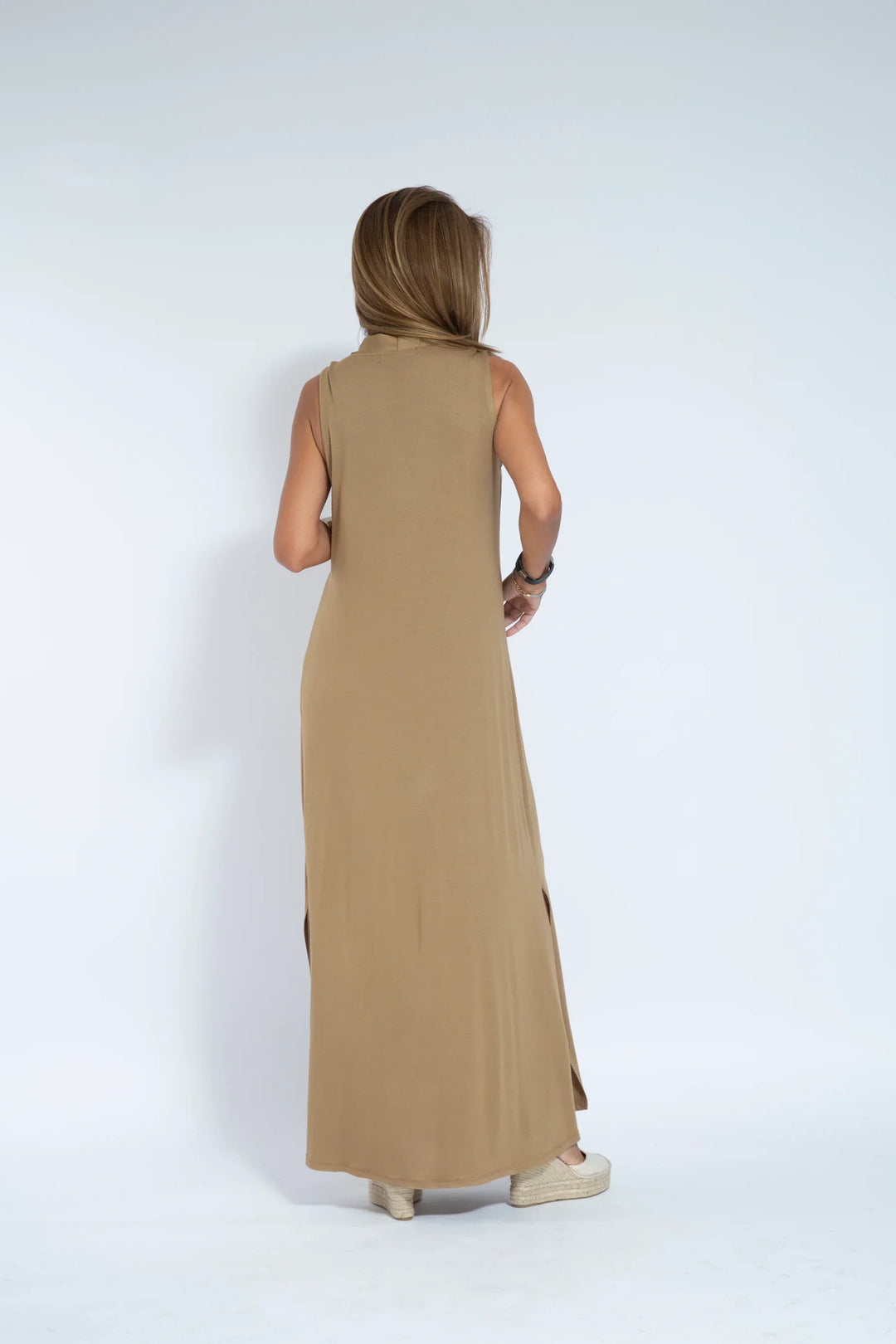 Wanda | Long Dress With V-Neck