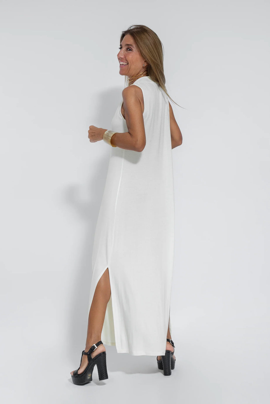 Wanda | Long Dress With V-Neck