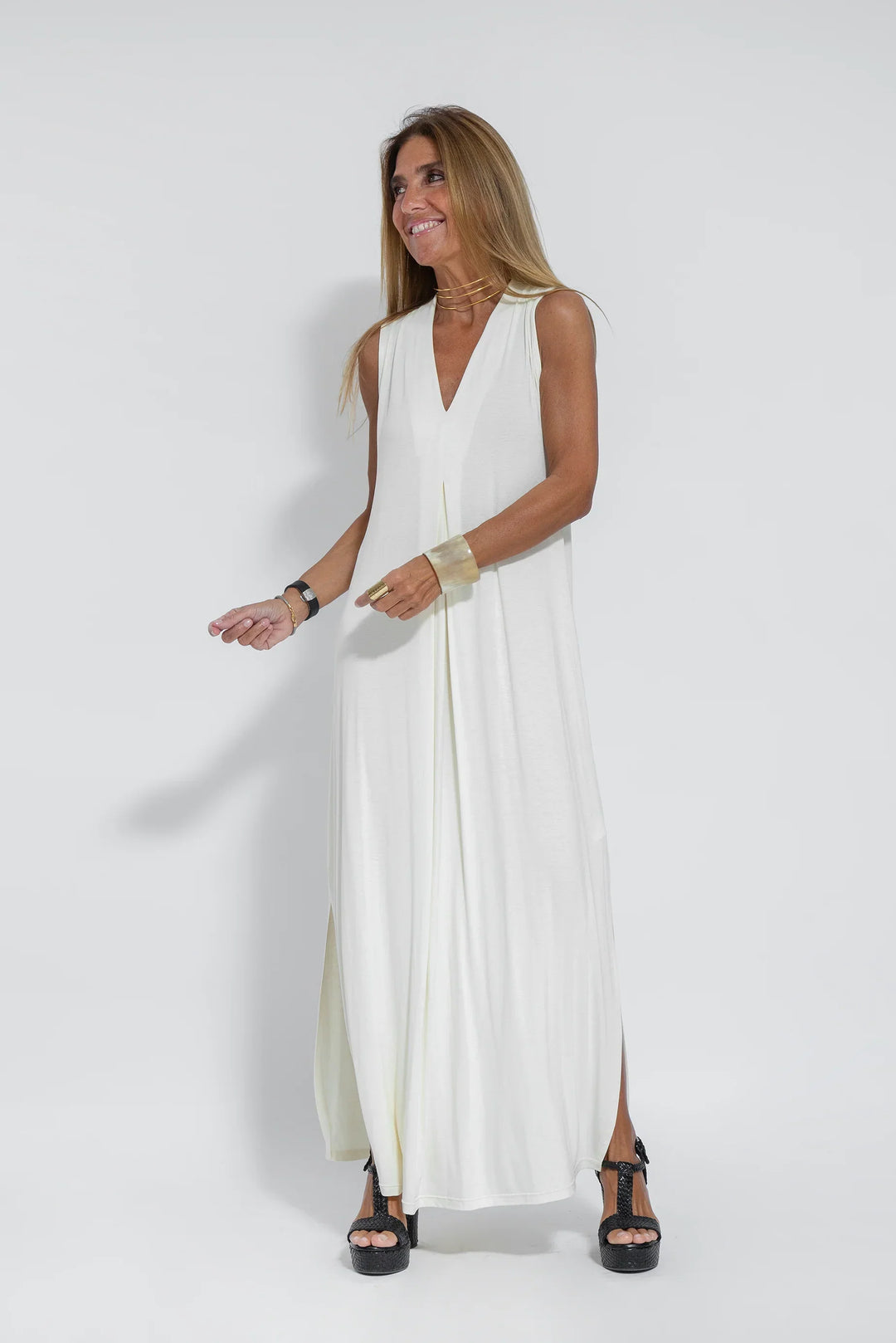 Wanda | Long Dress With V-Neck