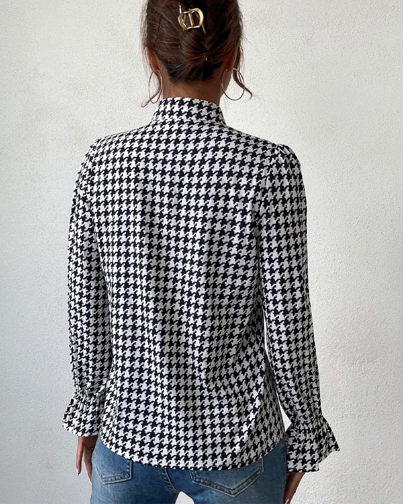 Xenia | Black And White Pattern Blouse