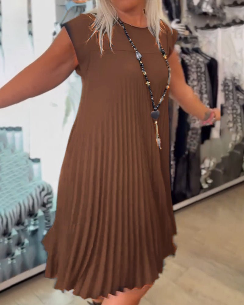 Tilda | Stylish Pleated Dress