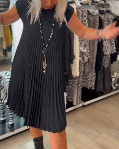 Tilda | Stylish Pleated Dress