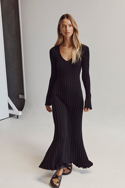 Winifred | Midi Dress With V-Neck And Knitted Sleeves