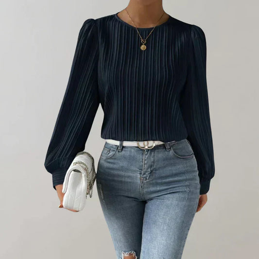 Virginia | Stylish pleated blouse
