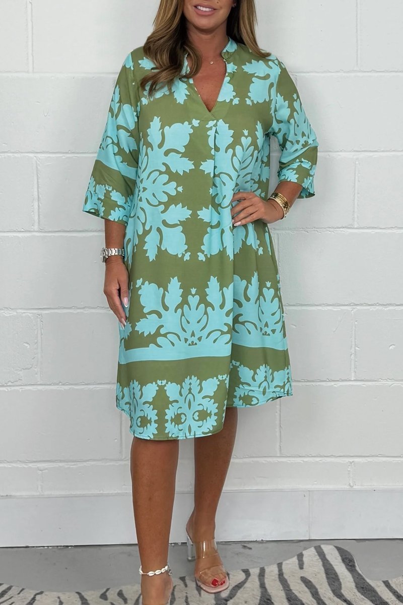Vanesa | Elegant V-Neck Printed Dress