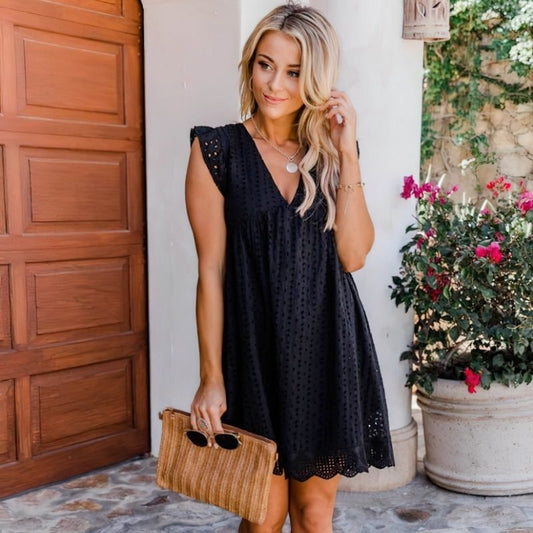 Trixie | Short casual summer dress with butterfly sleeves